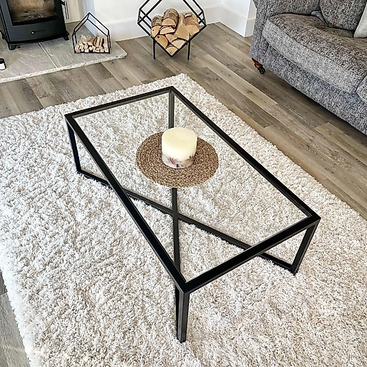 SİYAH ÇAPRAZ ORTA SEHPA ŞEFAF CAM