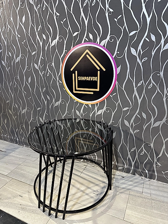 SİYAH PERVANE ORTA SEHPA FÜME CAM